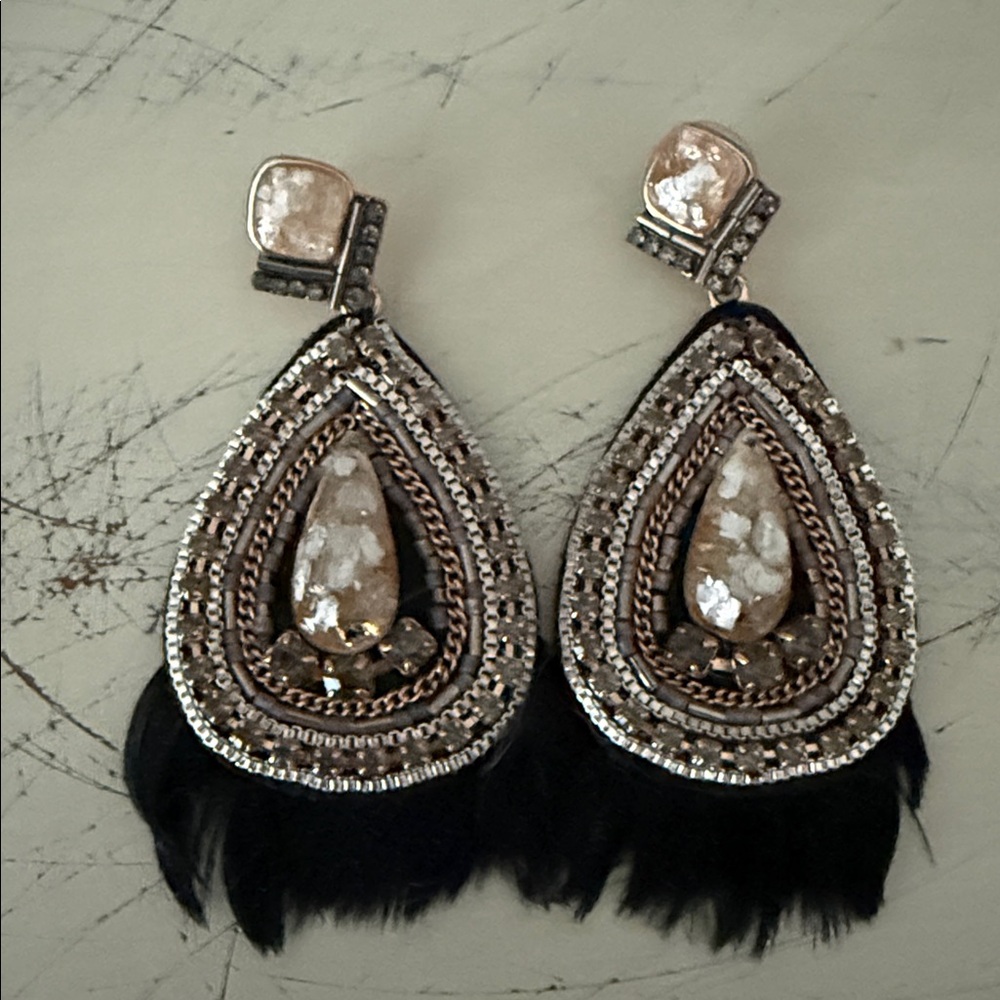 Stella & Dot Elegant Black and Gold Teardrop Statement Earrings